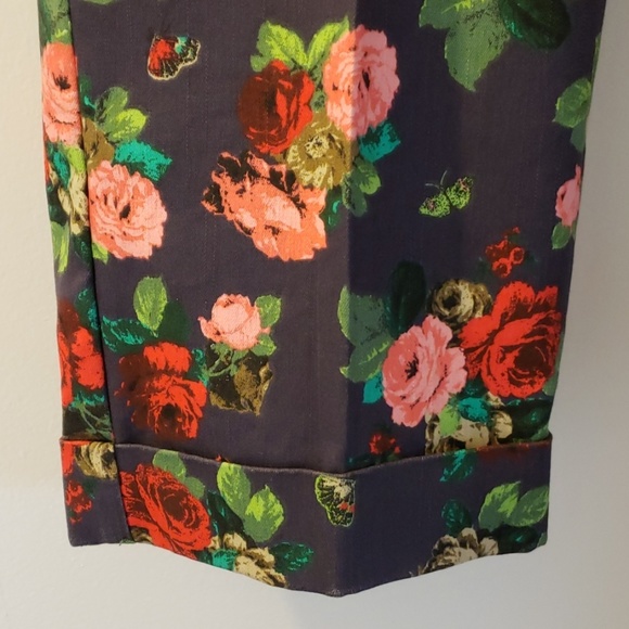 Capris - Picture 2 of 3